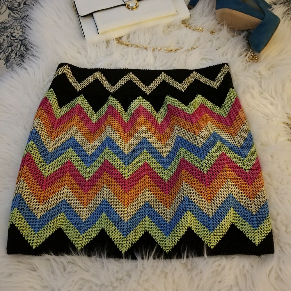Multi colors zigzag mini skirt